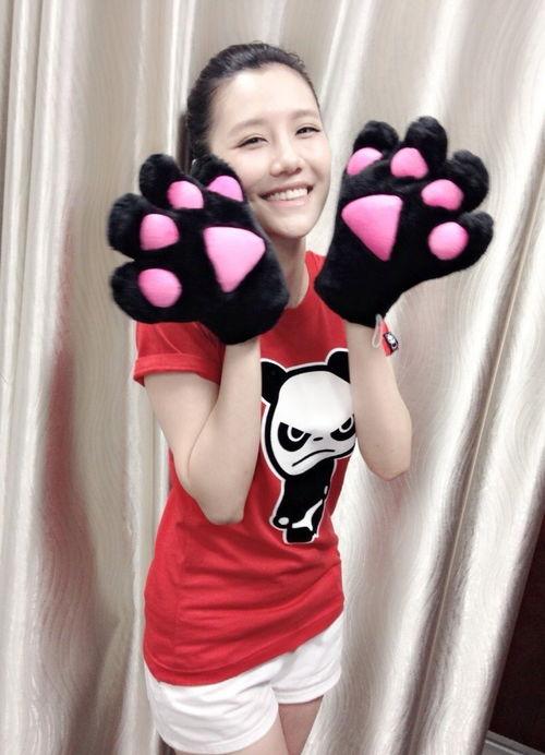 美女主播艾菲漏